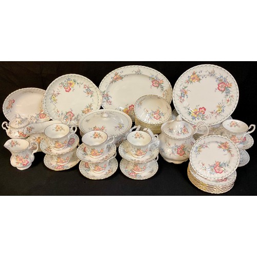 706 - A Royal Albert Constance pattern dinner service