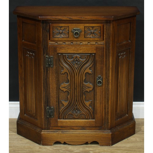 712 - An Old Charm oak side cabinet, 81cm high, 77cm wide, 34cm deep