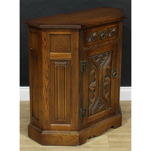 712 - An Old Charm oak side cabinet, 81cm high, 77cm wide, 34cm deep