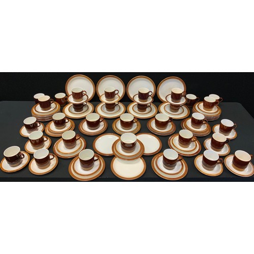 164 - A mid 20th century Poole pottery table service inc coffee cups and saucers, tea cups, salad plates, ... 