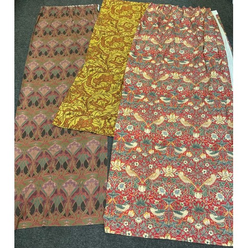 153 - Sanderson vintage fabric bachelors buttons;   Liberty fabric Ianthe, 170cm x 330cm;  William Morris ... 