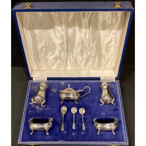 68 - An Elizabeth II silver five piece condiment set, cased, Birmingham, 190g