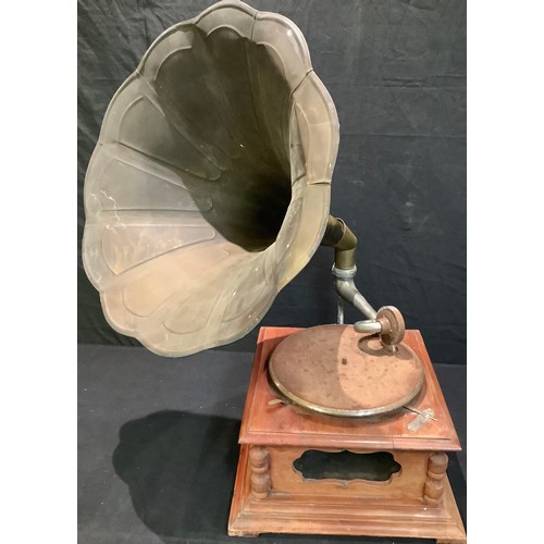 92 - A reproduction HMV horned gramophone