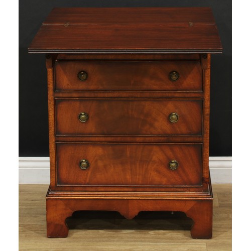 108 - A Queen Anne style bachelor's chest, fold-over top above four long graduated drawers, skirted base, ... 