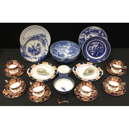 139 - A Royal Albert Heirloom pattern six setting tea set;  Copeland Spode Italian bowl ;  plates etc