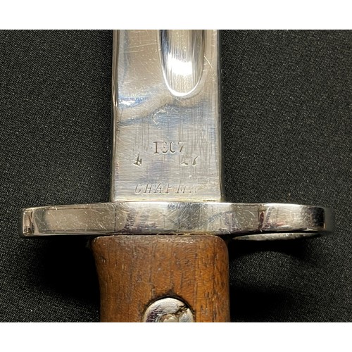 76 - WW1 British 1907 Pattern Bayonet with single edged fullered blade 430mm in length maker marked and d... 