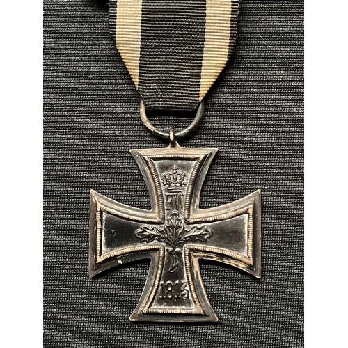 81 - WW1 Imperial German  Eisernes Kreuz II Klasse Iron Cross 2nd Class 1914 complete with a full length ... 