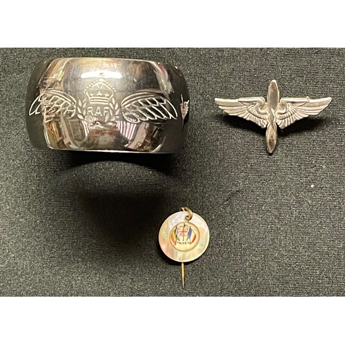 115 - WW2 RAF EPNS Napkin ring engraved with RAF Pilots wings and the number 66, 48mm in diameter, no make... 