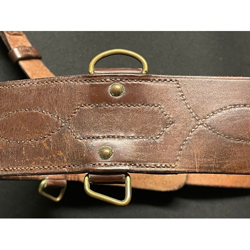 123 - WW2 British Army officers brown leather Sam Brown belt complete with cross strap and all fittings. N... 