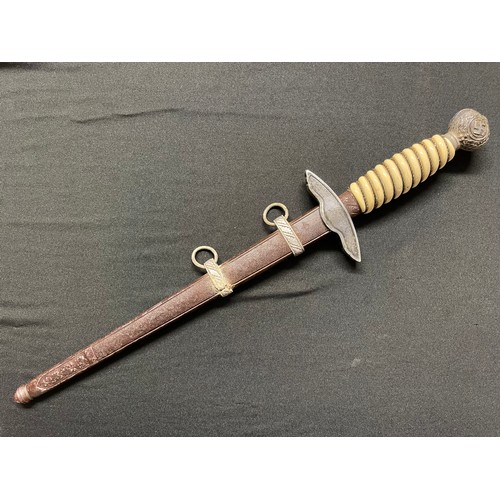 157 - WW2 Third Reich Luftwaffe Dagger with double edged blade 260mm in length maker marked 