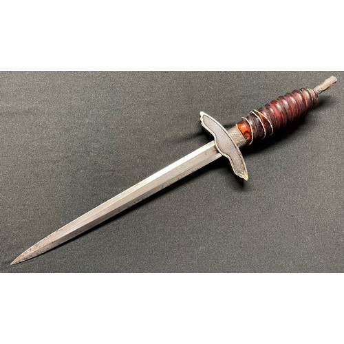 160 - WW2 Third Reich Luftwaffe Dagger with double edged blade 250mm in length maker marked 