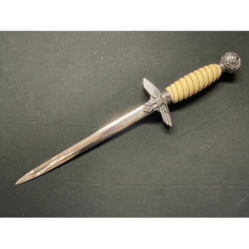 180 - REPRODUCTION WW2 Third Reich Luftwaffe Officers Dagger. 245mm long blade double edged blade with die... 