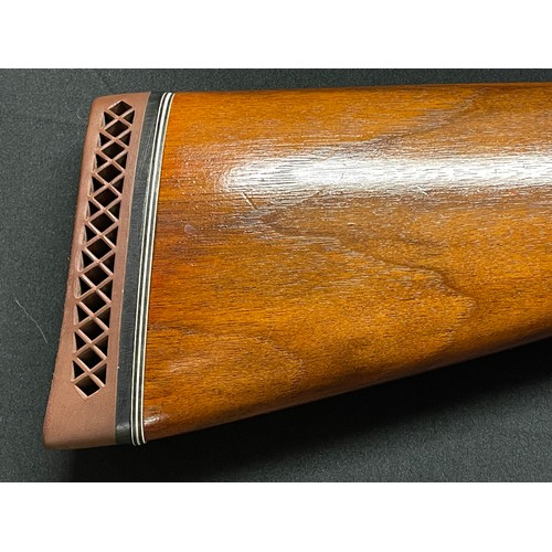 182 - Laurona 12 Bore 3inch Magnum Over and Under Shotgun with 710mm long barrels, serial number 76571. Ov... 