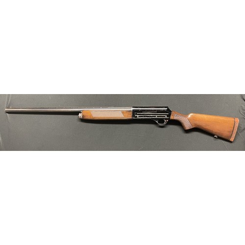 283 - Gamba Semi Auto 12 Bore Shotgun Model CX 707 serial number G61657 with 686mm long barrel. Overall le... 