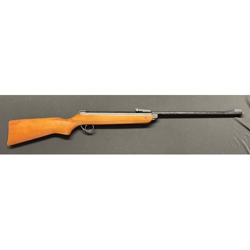 290 - BSA Meteor .22 cal Air Rifle. 465mm long barrel. Overall length 104.5cm. Working order. No visible s... 