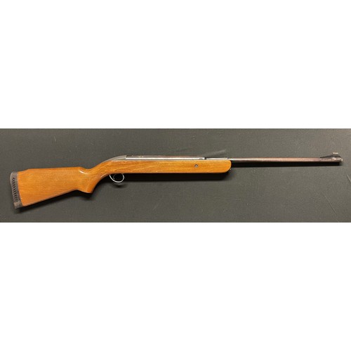 292 - BSA Airsporter .22 cal Air Rifle serial number GL16598. 460mm long barrel. Overall length 112cm. No ... 