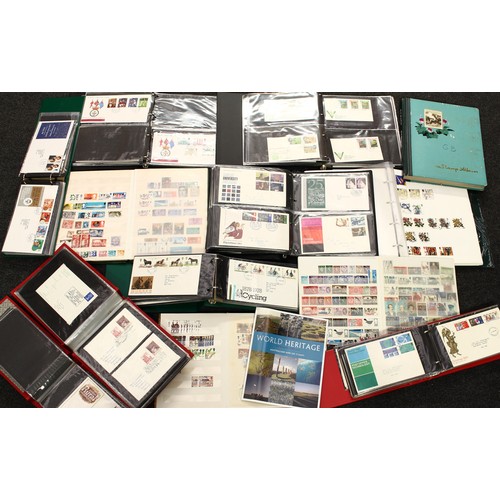 3500 - Stamps - GB material in thirteen albums/stockbooks/binders, FDC's 1954 - 1990's, thousands of stamps