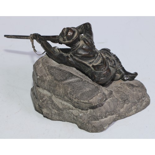 5299 - Continental School (early 20th century), a dark patinated bronze, of a World War I Italian soldier, ... 