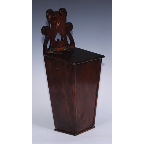 5103 - A George III mahogany candle box, shaped and pierced cresting, hinged sloping cover, 48cm high, c.18... 