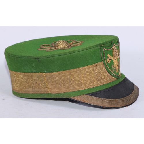 5347 - Irish Masonic/Friendly Society History - a sash and cap, possibly to the National Foresters of Irela... 