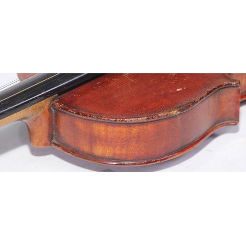 5419 - A violin, The Maidstone by John G Murdoch & Co Ltd, London, the one piece back 36cm long excluding b... 