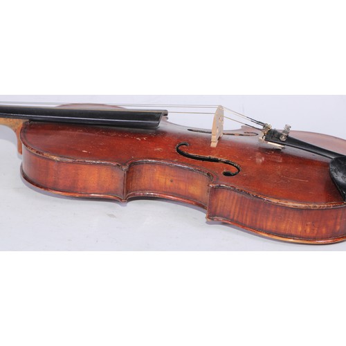 5419 - A violin, The Maidstone by John G Murdoch & Co Ltd, London, the one piece back 36cm long excluding b... 