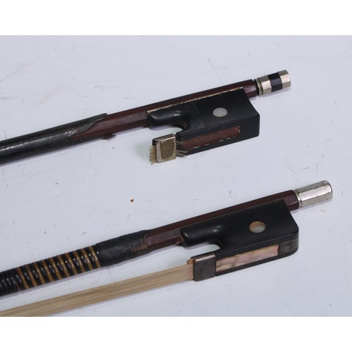 5419 - A violin, The Maidstone by John G Murdoch & Co Ltd, London, the one piece back 36cm long excluding b... 