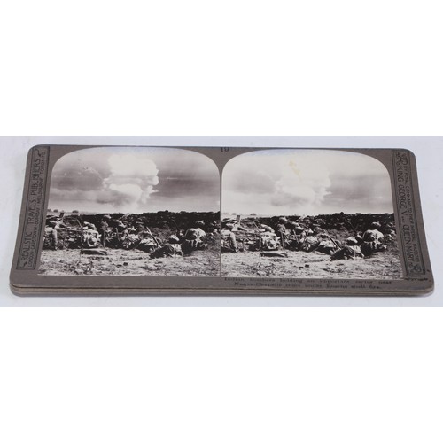 5383 - Photography - The Stereoscope - a set of stereoscopic viewer cards, Realistic Travels, London, The G... 