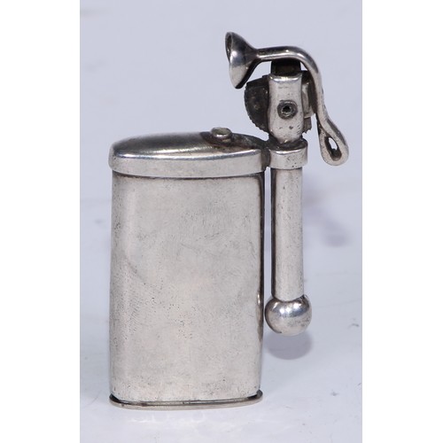 5226 - A World War I period silver cigarette lighter, 6cm long, Reg.No 66457, C C May & Sons, London 1918