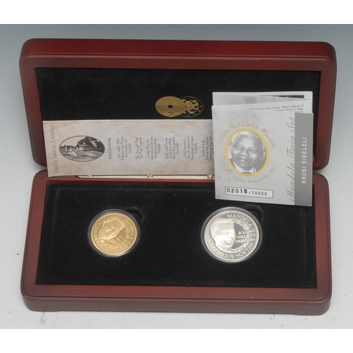 5539 - Nelson Mandela - Coins and Medals - A Nelson Mandela, Nkosi Sikilele, Mint of Norway 14ct gold comme... 