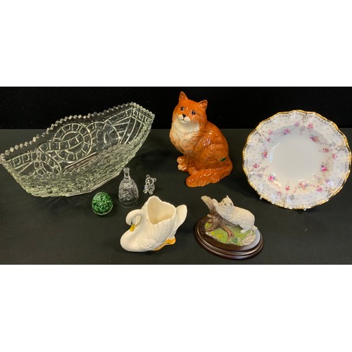 70 - A Beswick ginger cat, 1847;  Royal Crown Derby Royal Antoinette, second;  Swan trinket dish, 1127;  ... 