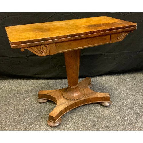 171 - A Victorian rosewood card table, incurved base, bun feet, 91cm wide, c.1860