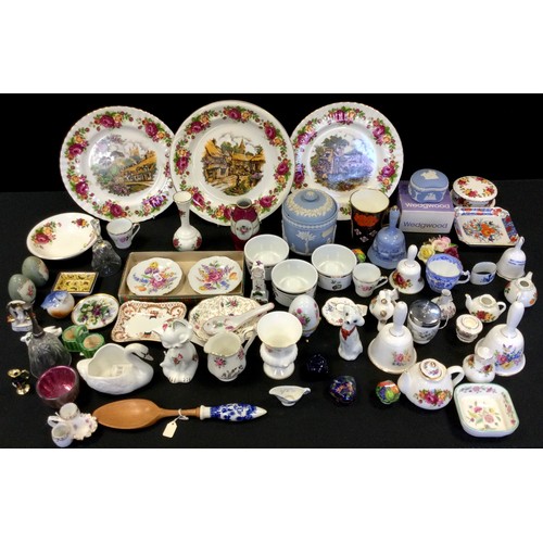 202 - Decorative Ceramics - Country Rose miniatures;  trinket dishes;  table bells;   etc