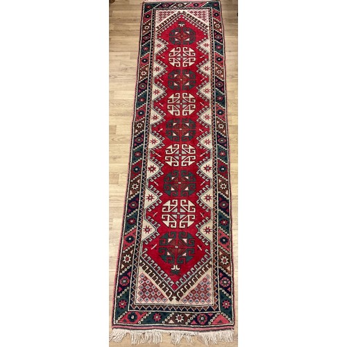 119A - A hand made Ardebil carpet runner, 283cm x 76cm