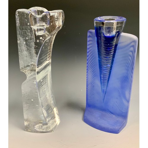 72 - A Kosta Boda Ice Age designed by Kjell Engman, in wavy banded shades of blue and clear glass, laser ... 