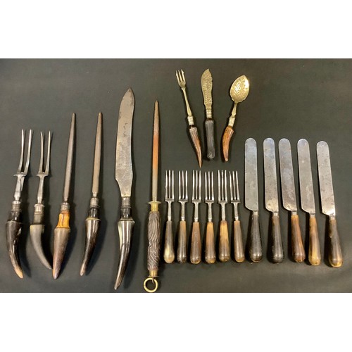 353 - A set of six Joseph Rodgers & son early 19th century horn handled knives, conforming forks, steel ti... 