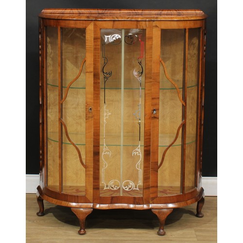 546 - A mid-20th century walnut display cabinet, 119.5cm high, 95.5cm wide, 34.5cm deep