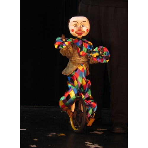 3286 - Puppetry and the Art of Performance - a large professional performance standard marionette string pu... 