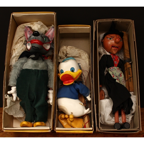 3288 - Pelham Puppets, comprising SL15 Donald Duck puppet, moulded head with elongated beak, Disney type ha... 