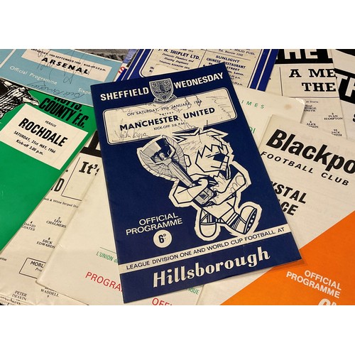 3416 - Sport, Football - a collection of 1950's and 1960's football programmes, including a 1951 Football L... 