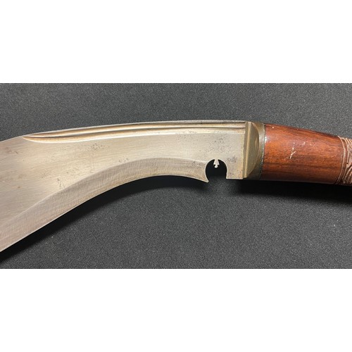 2075 - Nepalese Gurkha Kukri Knife with single edged blade 320mm in length. No makers markings. Brass and c... 