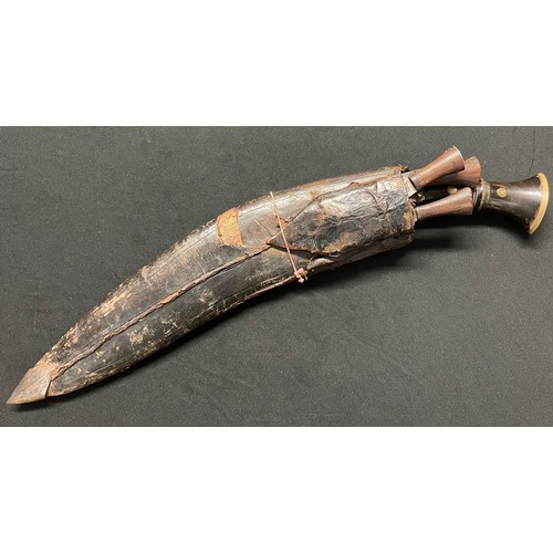 2077 - Nepalese Gurkha Kukri Knife with single edged blade 359mm in length. No markings. Brass and horn gri... 