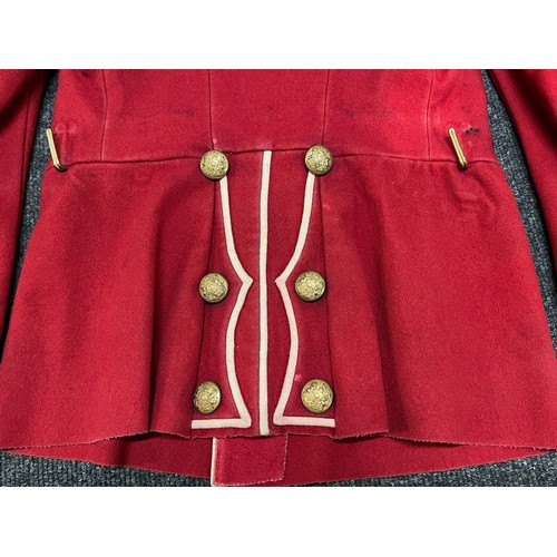 2084 - Edwardian Welsh Regiment Red Dress Tunic. Kings Crown General Service pattern Buttons which are orig... 