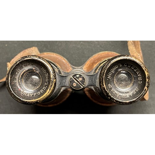 2096 - WW1 British binoculars with WD Broad Arrow and numbered 6228 maker marked 