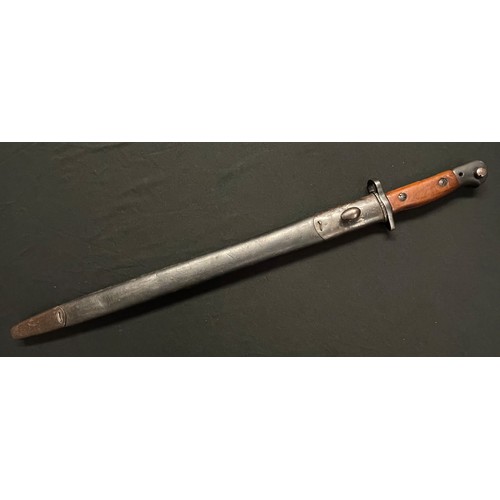 2098 - WW1 British 1907 pattern bayonet with single edged fullered blade 429mm in length. Maker marked 