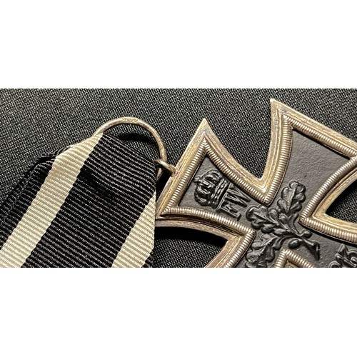 2121 - WW1 Imperial German Eisernes Kreuz 2 Klasse 1914. Iron Cross 2nd class 1914. Maker marked to ring. C... 