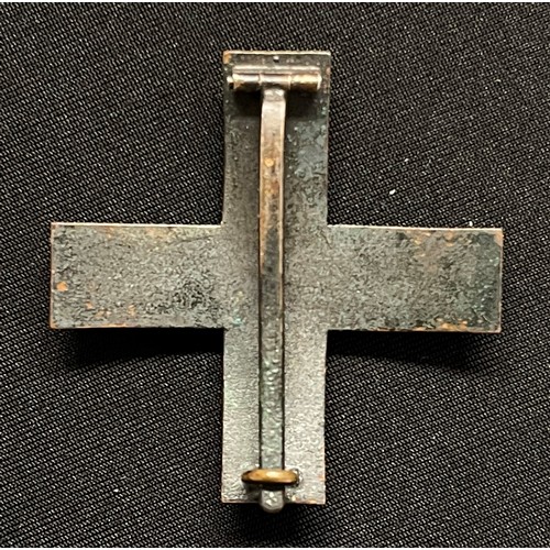 2122 - WW1 Imperial German Baltic Cross. Pin Backed. No makers mark.