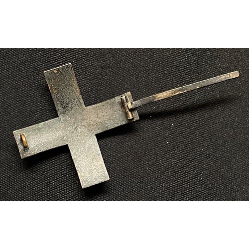 2122 - WW1 Imperial German Baltic Cross. Pin Backed. No makers mark.