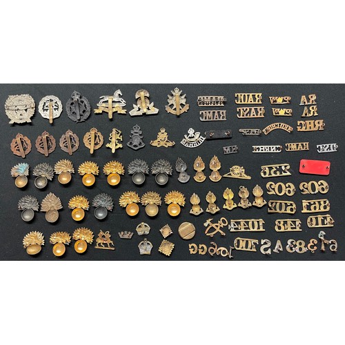 2156 - WW2 British Cap badges to include: London Scottish, Hampshires, West Yorks, Lancashire Fusiliers, No... 