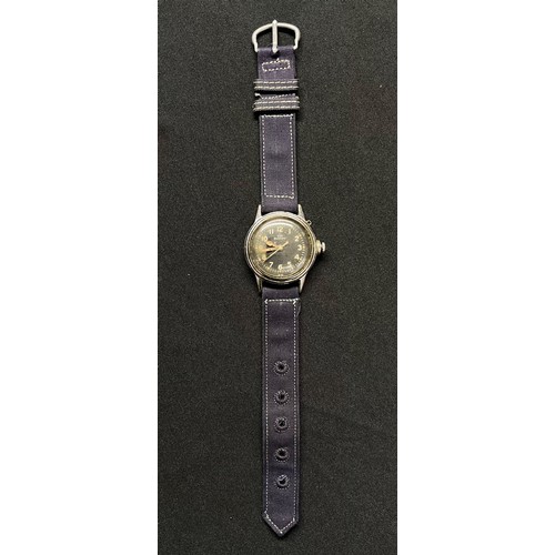 2181 - WW2 US Navy Buships (U.S. Navy, Bureau of Ships) UDT Demolition Divers Wristwatch. 17 Jewel Movement... 